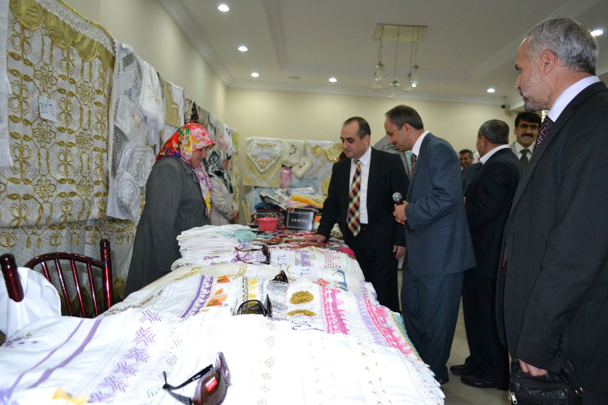 İskilip\'te Öğrenciler Yararına Kermes