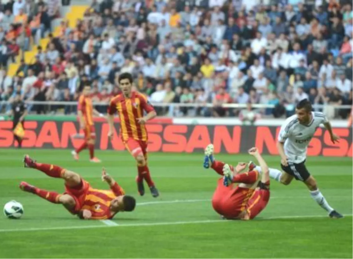 Kayserispor\'u 269 Bin 738 Taraftar İzledi