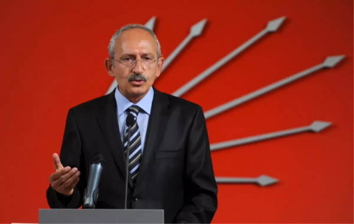 Kılıçdaroğlu\'ndan Futbol Camiasına Kutlama