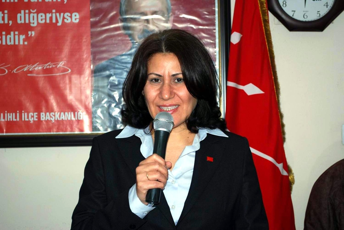 Milletvekili Öz, Nöbetçi Uygulamasını Eleştirdi