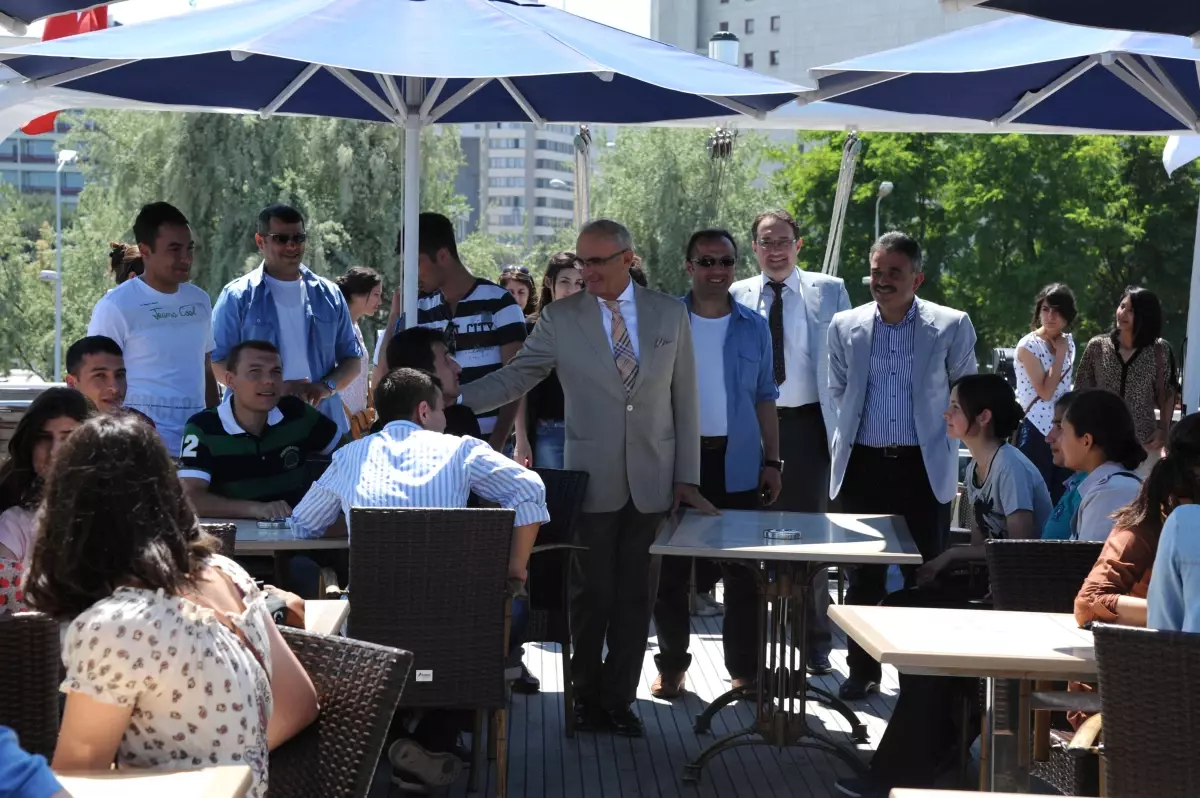 Polis Okulu Öğrencilerinin Deniz Keyfi