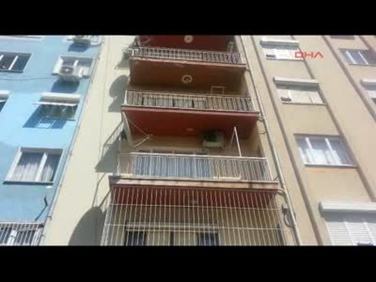 Üniversite Öğrencisi Ölüme Atladı