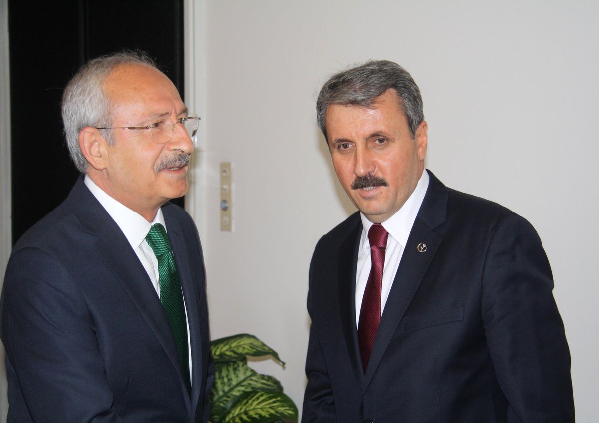 Destici\'den, Kılıçdaroğlu\'na Geçmiş Olsun Ziyareti