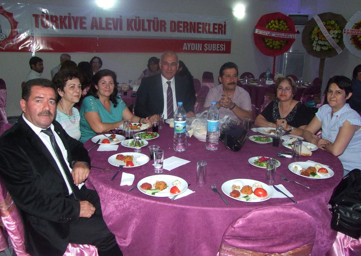 Canlar Dayanışma ve Işık Gecesinde Bir Araya Geldi