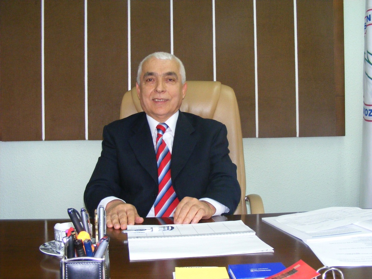 Henden\'den Mezuniyet Törenine Davet