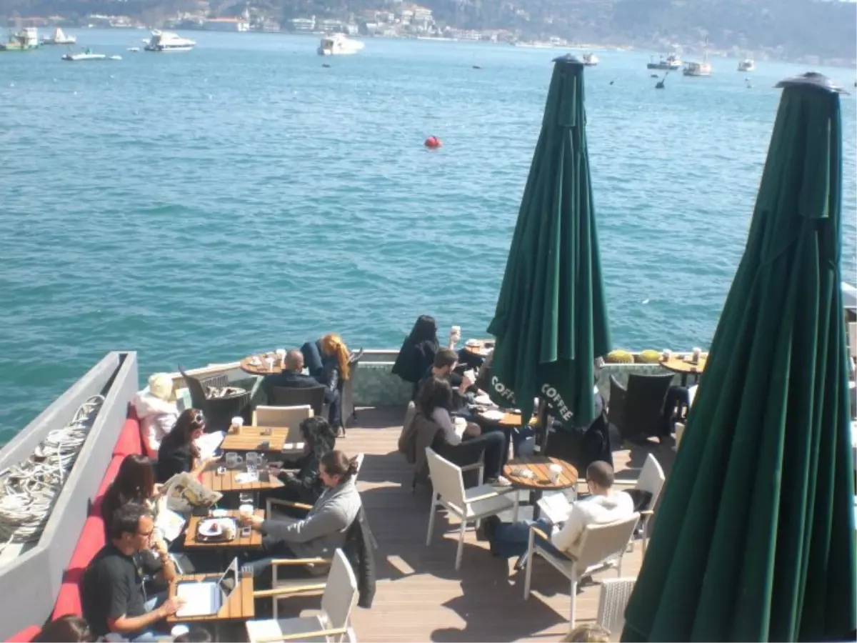 Kadınlar Tuvaletinde Gizli Kamera