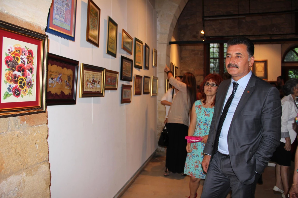Kıbrıs Türk Kültür Derneği\'nin Yıl Sonu Sergisi Açıldı