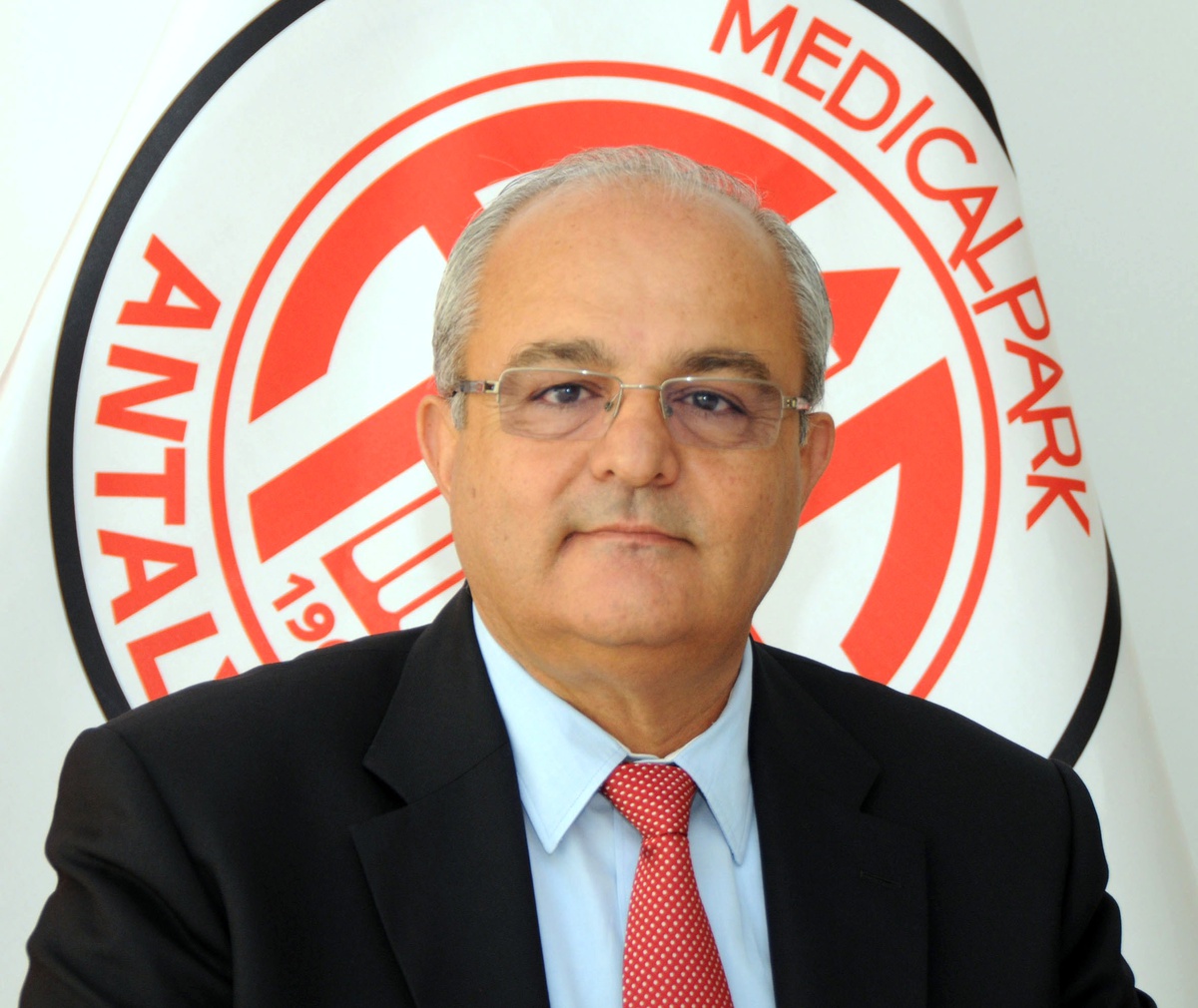 Medical Park Antalyaspor\'da Başkan Sürprizi