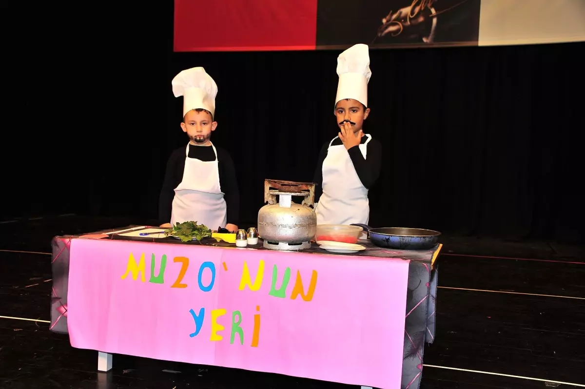 Minikler Hünerlerini Anne Babalarına Sergiledi