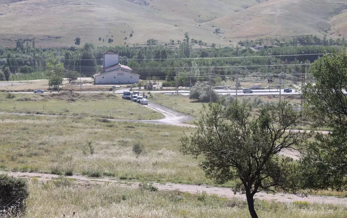 Polis Üçüncü Kez İntihardan Döndürdü