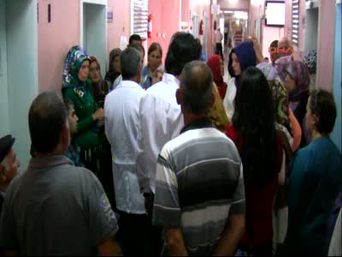 Zonguldak Ereğli Doktor ve Hasta Yakınının Tartışması Kamerada Doktor ve Hasta Yakınının Tartışması...