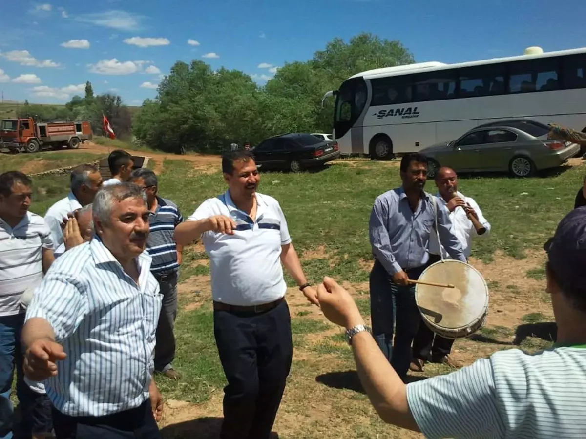 Asma Köy Derneği Bahar Şenliği Düzenledi