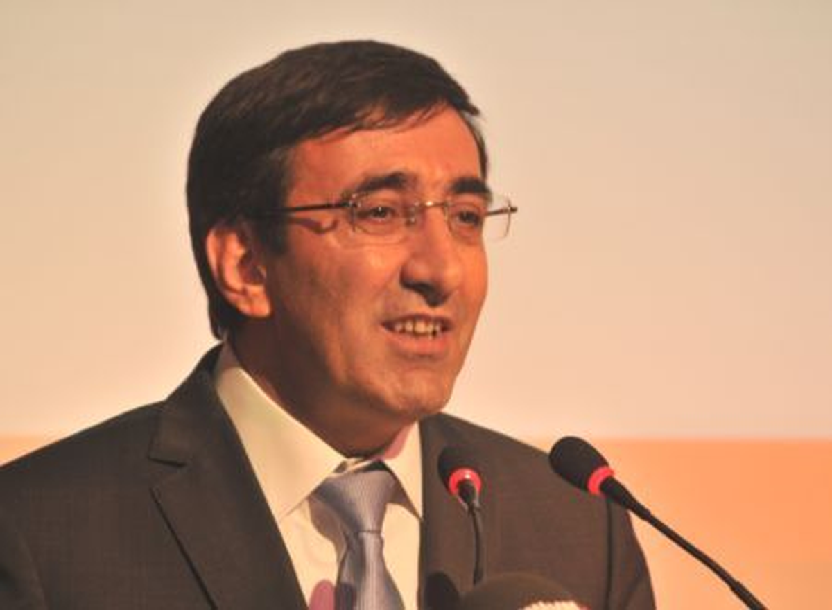 Bakan Yılmaz\'dan, Karadağ Başbakan Yardımcısı Husoviç Onuruna Yemek
