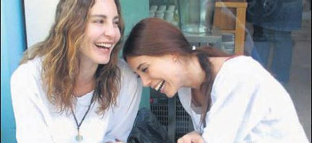 Cansu Bu Kez Güldü