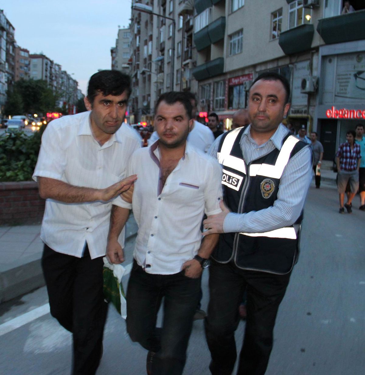 Ferdi Tayfur İntihar Girişiminde Bulundu