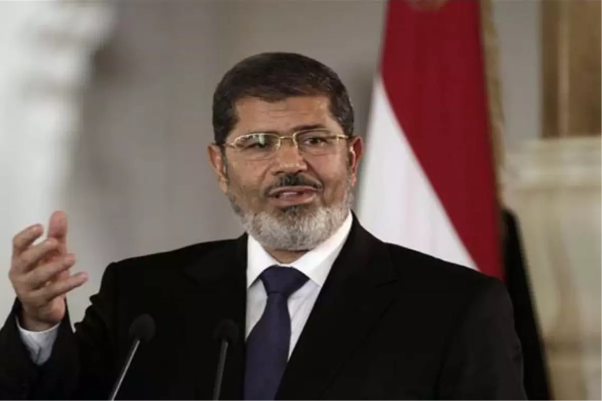 Mısır\'da Mursi Karşıtı İmza Kampanyası