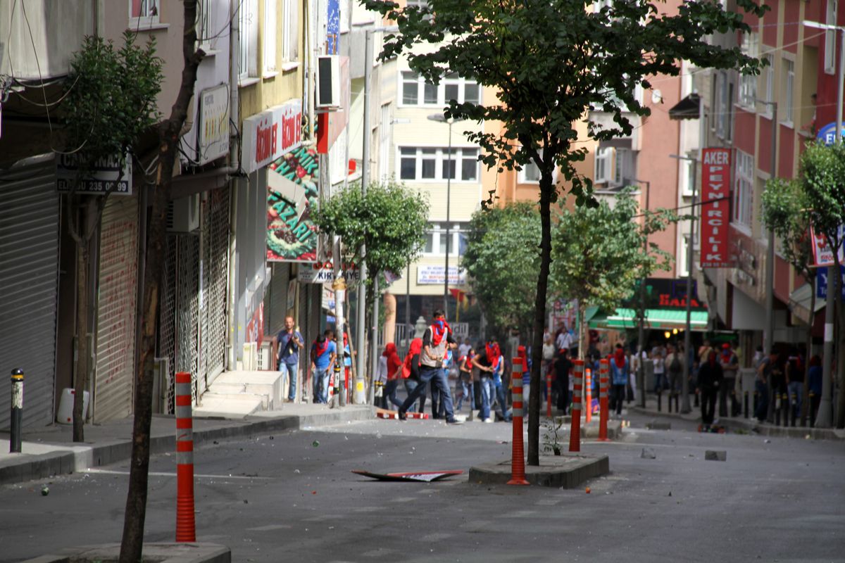 Okmeydanı\'nda Eylem Yapan Gruba Polis Müdahale Etti
