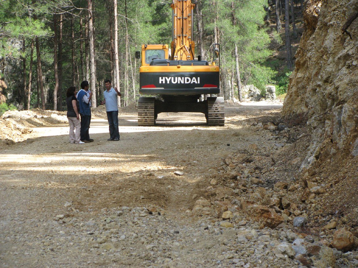Sarıdere Yolu Yapım Çalışmaları Tamamlandı