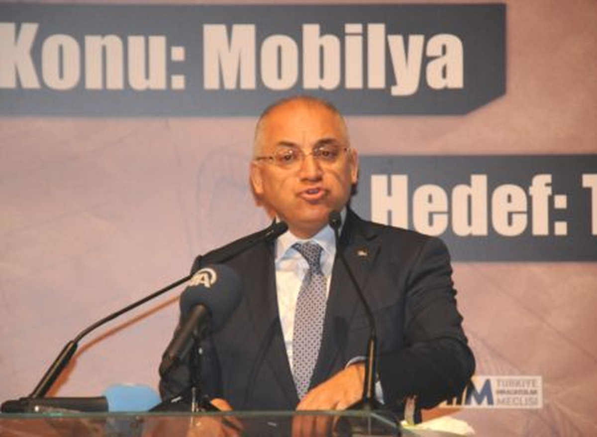 Tim Başkanı Mehmet Büyükekşi."Geçtiğimiz Yıl İhracatta Yeni Bir Cumhuriyet Tarihi Rekoru Kırdık."