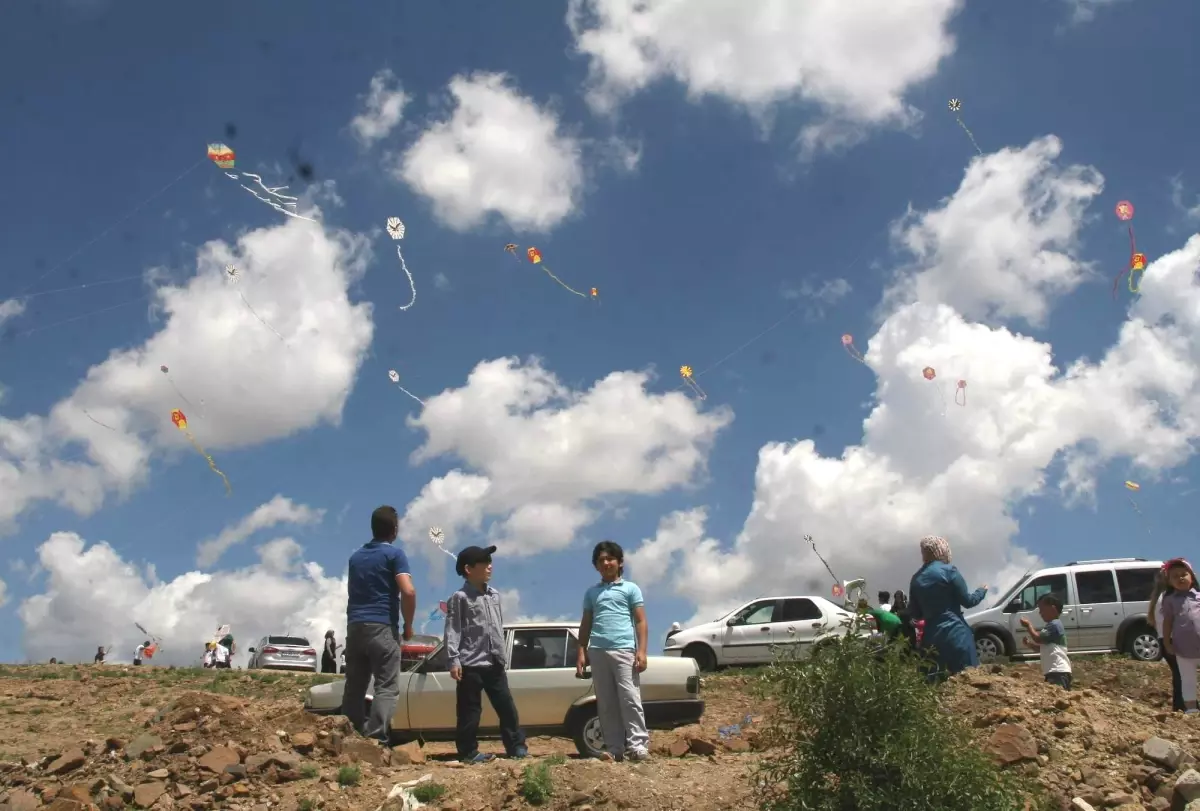 Yozgat\'ta Uçurtma Şenliği Düzenlendi