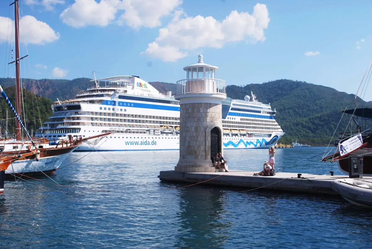 Alman Turistler Marmaris\'i Sevdi