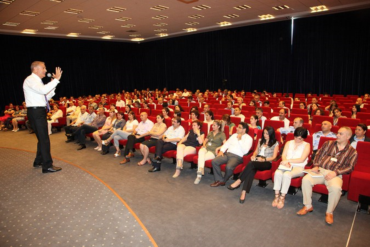 Ataşehir Belediyesi Çalışanları Etik Seminerine Katıldı