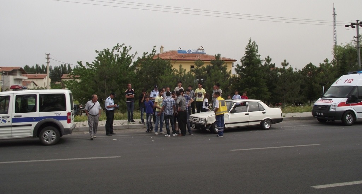 Bor\'da Trafik Kazası Korkuttu