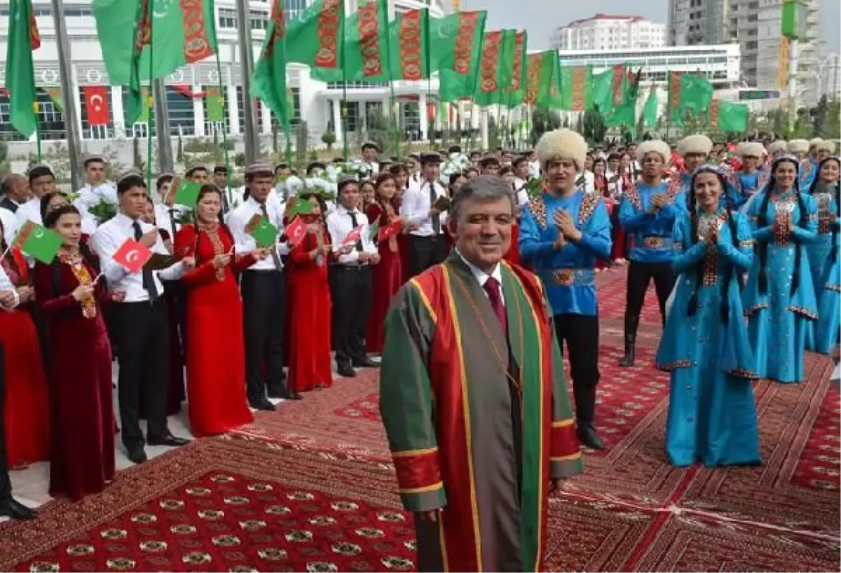 Cumhurbaşkanı Gül Türkmenistan\'da