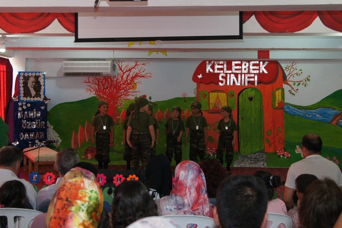 Didim\'de Minik Kelebekler Asker Oldu
