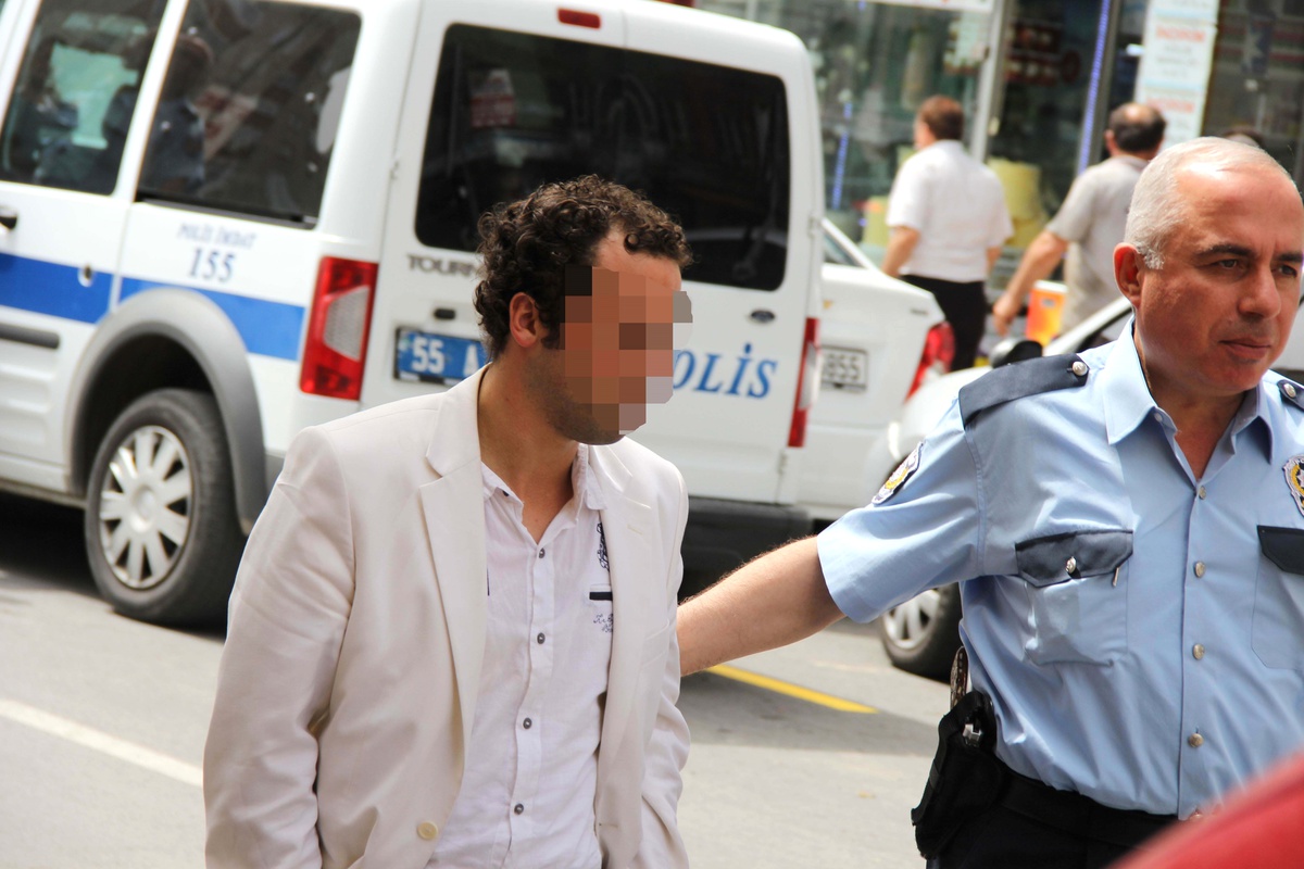 Eve Yaklaşmama Cezasını İhlal Edince Gözaltına Alındı