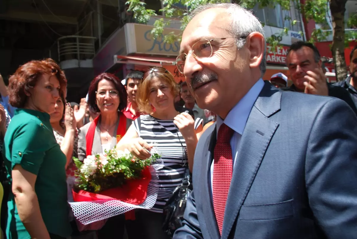 Kılıçdaroğlu: "Nazmiye Hanım Süleyman Bey\'in Çektiği Bütün Acıları Paylaştı"