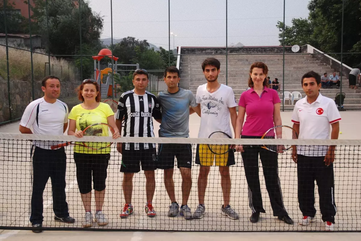 Kozan\'da Kurtuluş Tenis Turnuvası