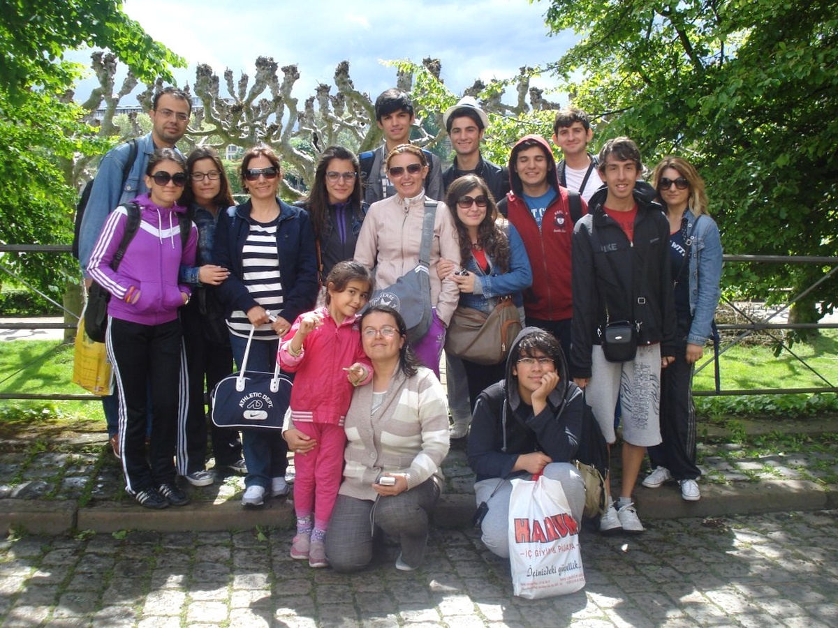 Menderes Anadolu Lisesi\'nden İspanya Ziyareti