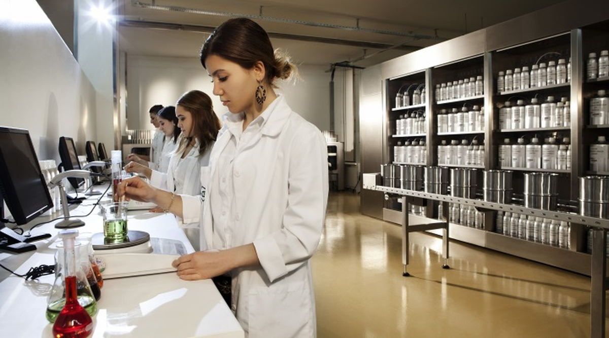 MG Gülçiçek Beautyworld Middle East Dubai Fuarı'nda