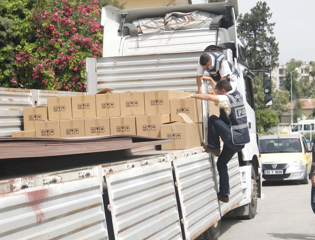 Sirke Faturasıyla Kaçak İçki Sevkiyatı