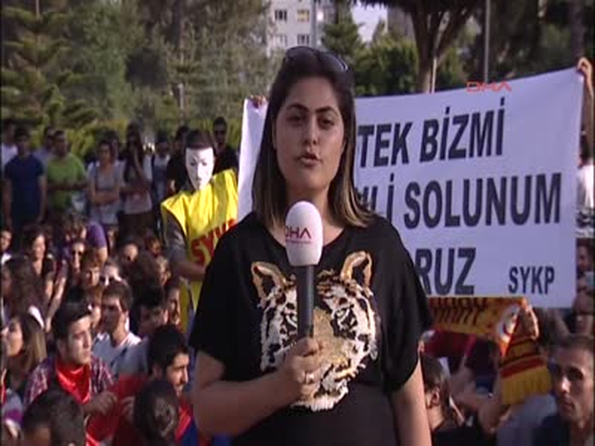 Adana Gezi Parkı Protestosuna Adana\'dan Destek Gezi Parkı Protestosuna Adana\'dan Destek
