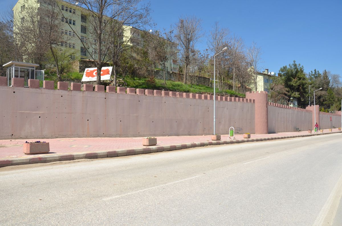 Askıda Saksı Projesi Hayata Geçiyor