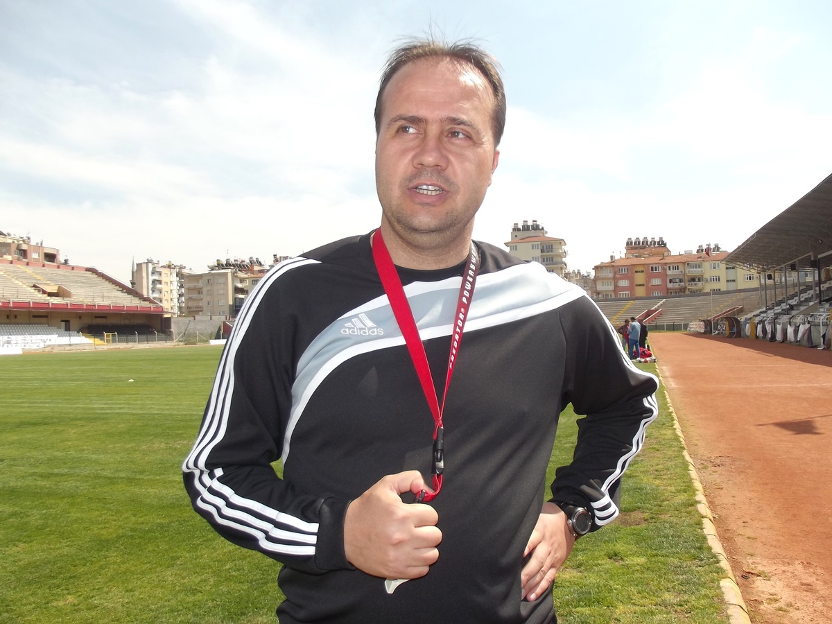 Aydınspor 1923\'te Dinçel ile Yollar Ayrıldı