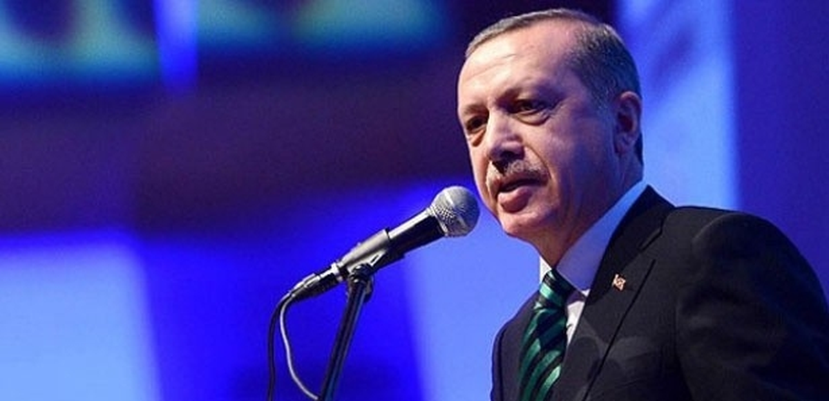 Başbakan Erdoğan, İmam Hatip Lisesinin Mezuniyet Törenine Katıldı