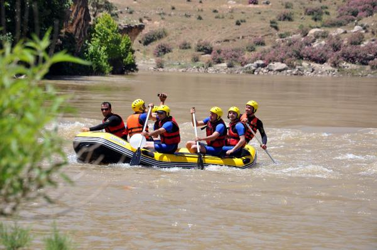 Cehennem Deresi\'nde Rafting Heyecanı
