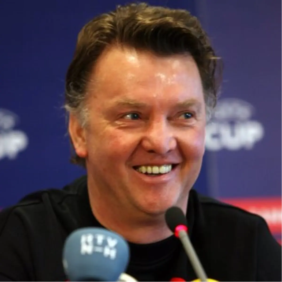 Fenerbahçe\'de Yönetimin İlk Tercihi Louis Van Gaal