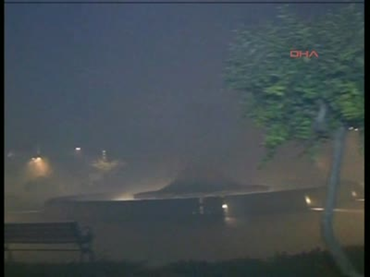 Gezi Parkı\'na Polis Müdahalesi