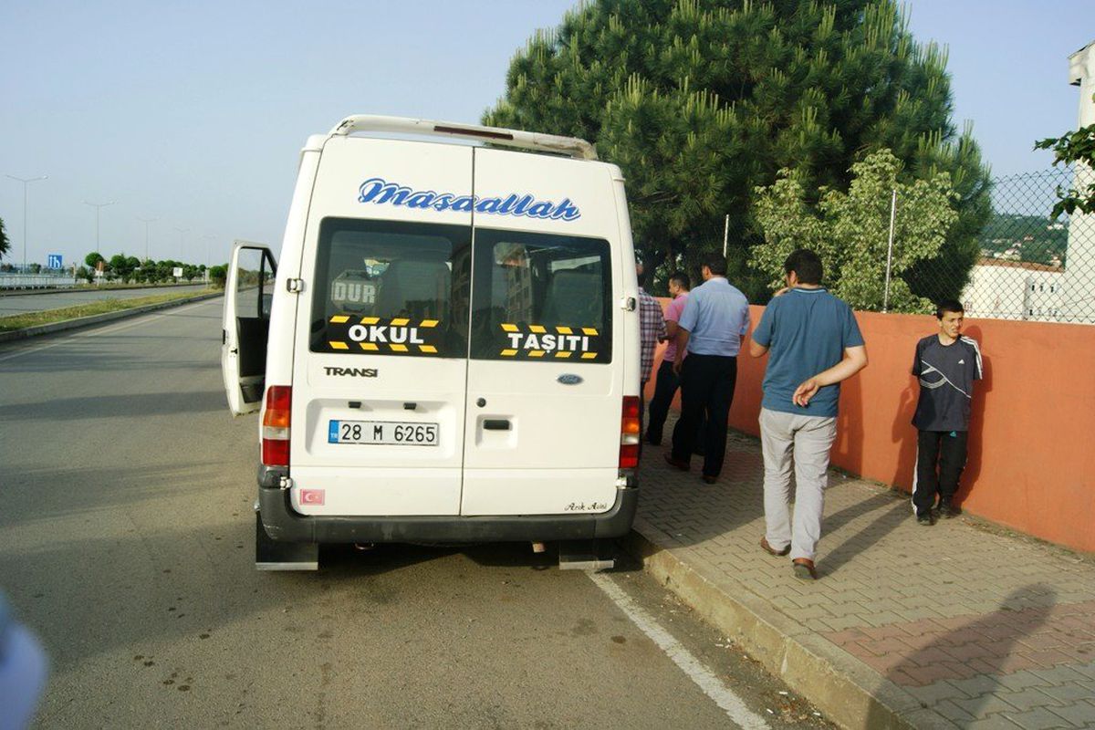 Giresun'da Öğrenci Servisinin Altında Kalan 4 Yaşındaki Çocuk Öldü