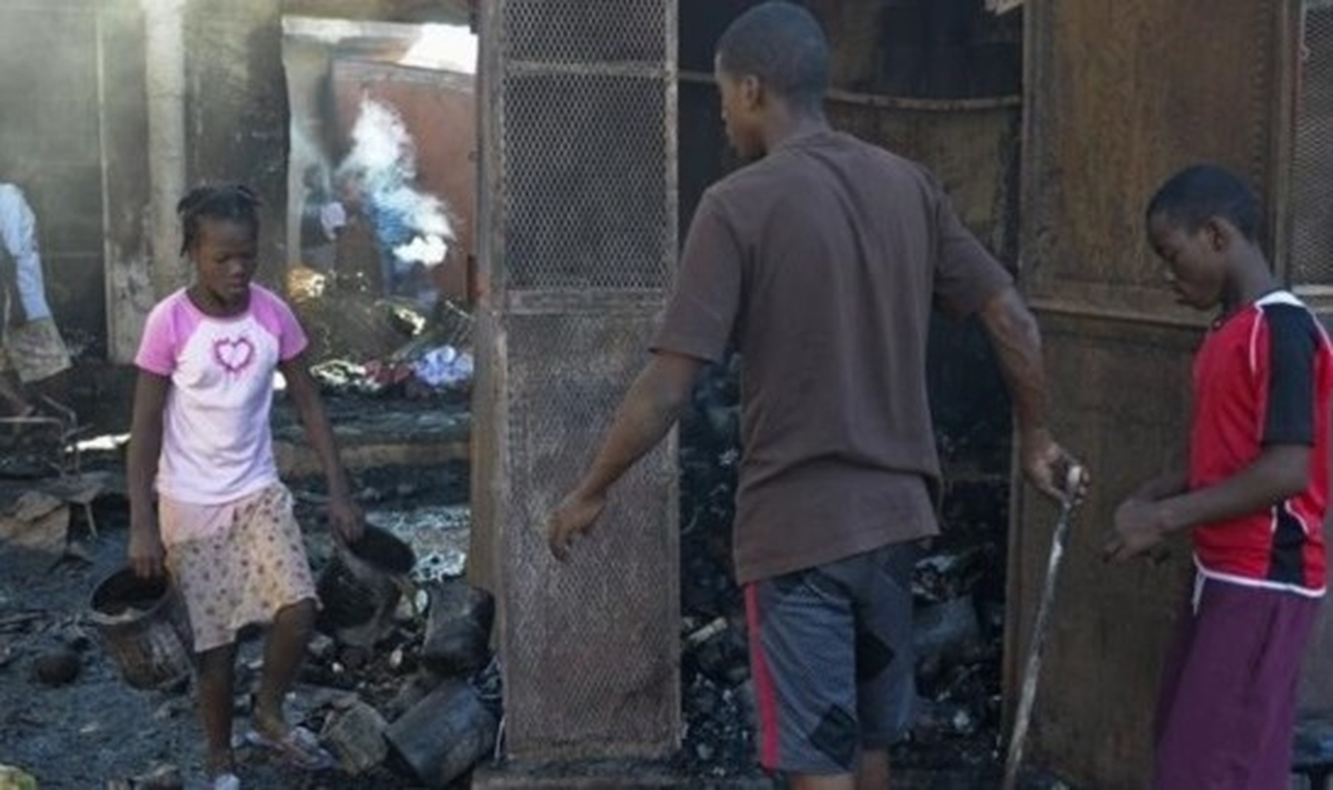 Haiti\'de Yangın: 31 Yaralı