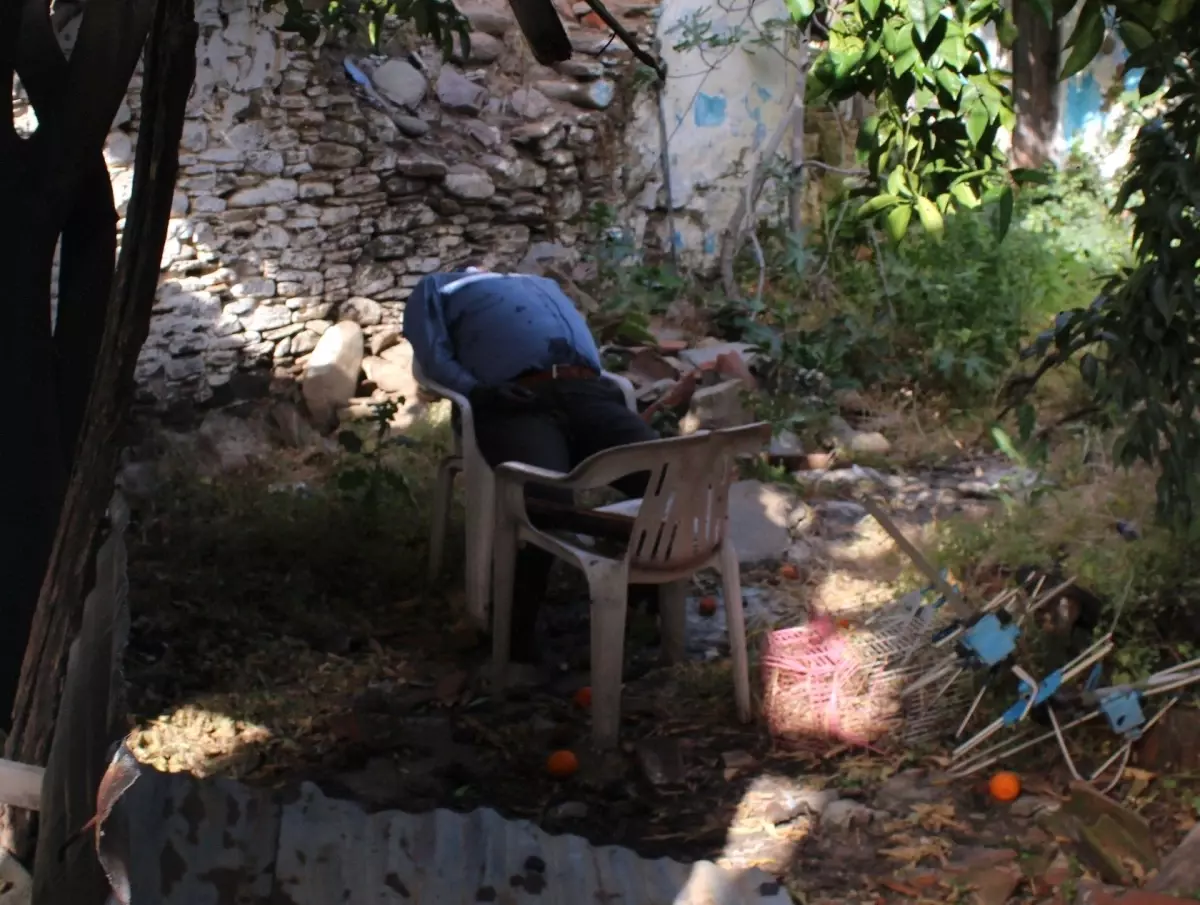 Emekli Öğretmen, Evinde Ölü Bulundu