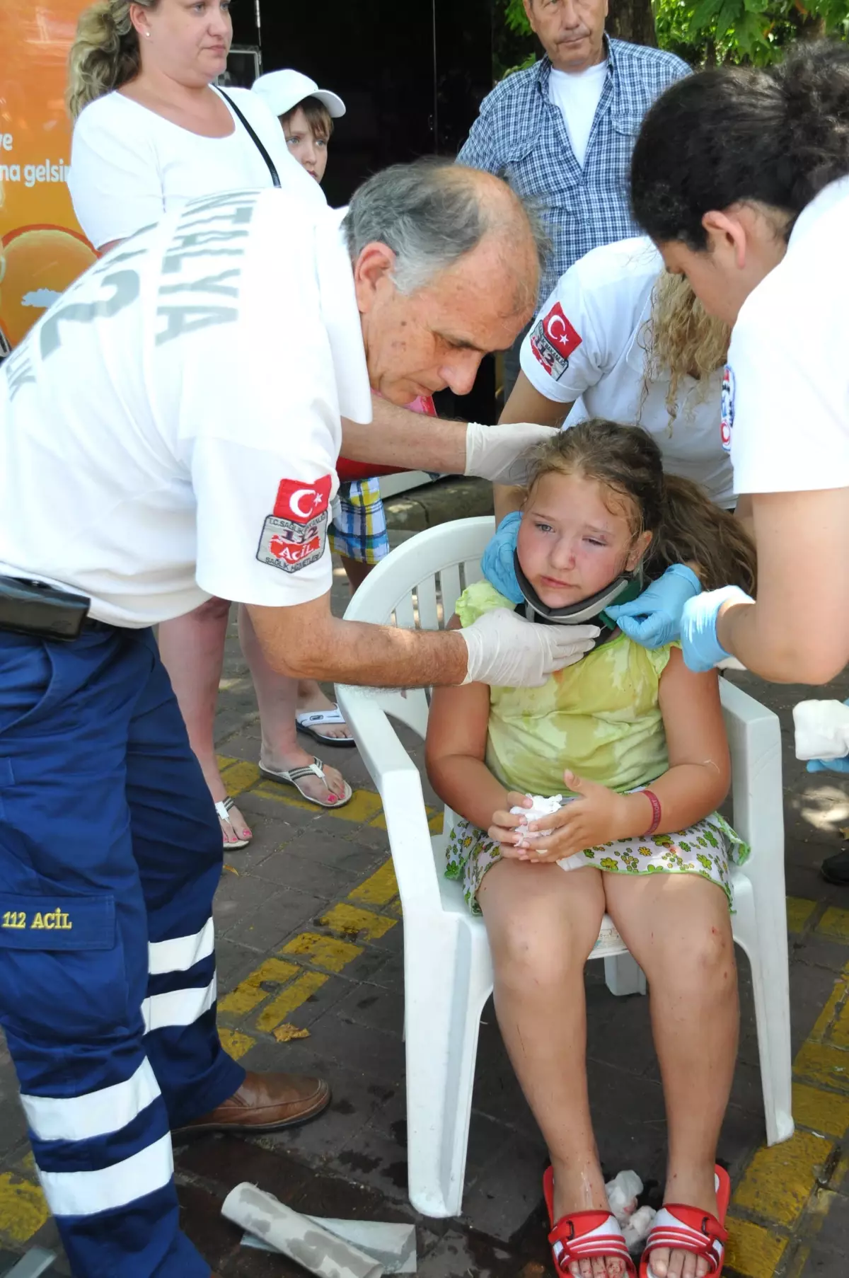 Motosiklet Rus Çocuğa Çarpıp Kaçtı