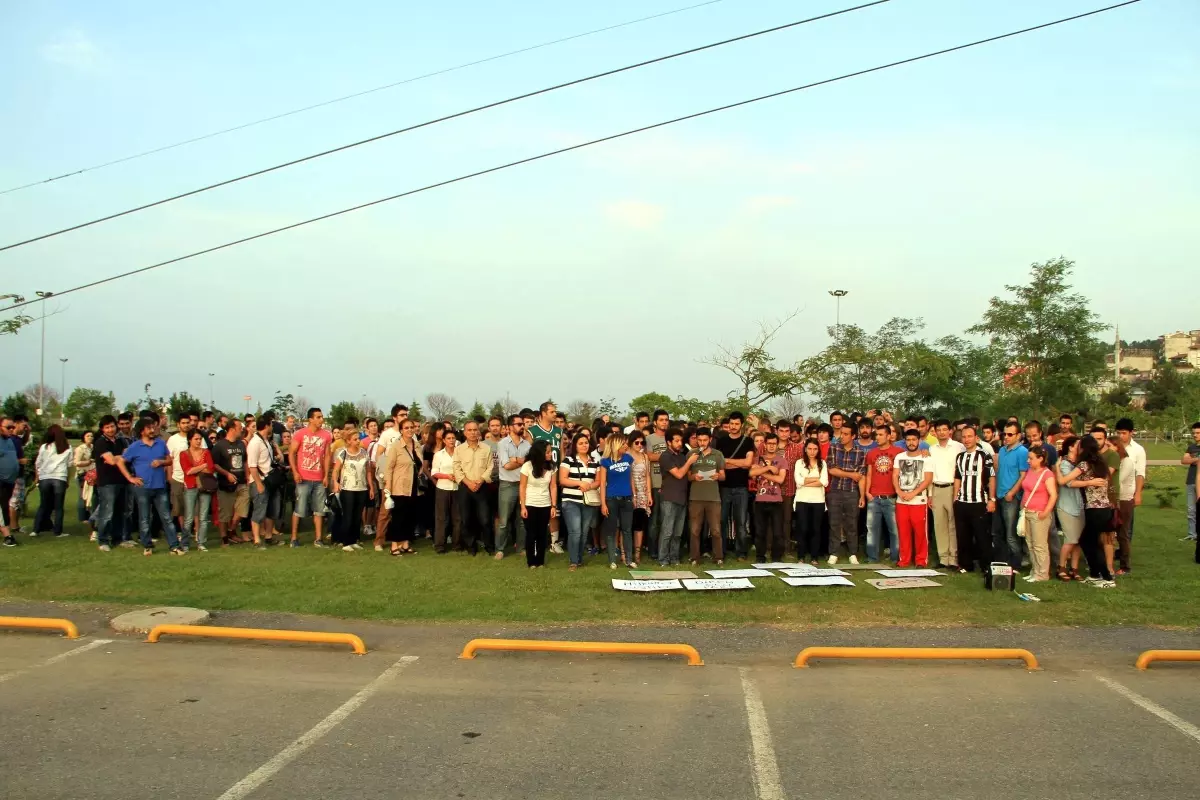 Öğrenciler Gezi Park Olaylarını Protesto Etti