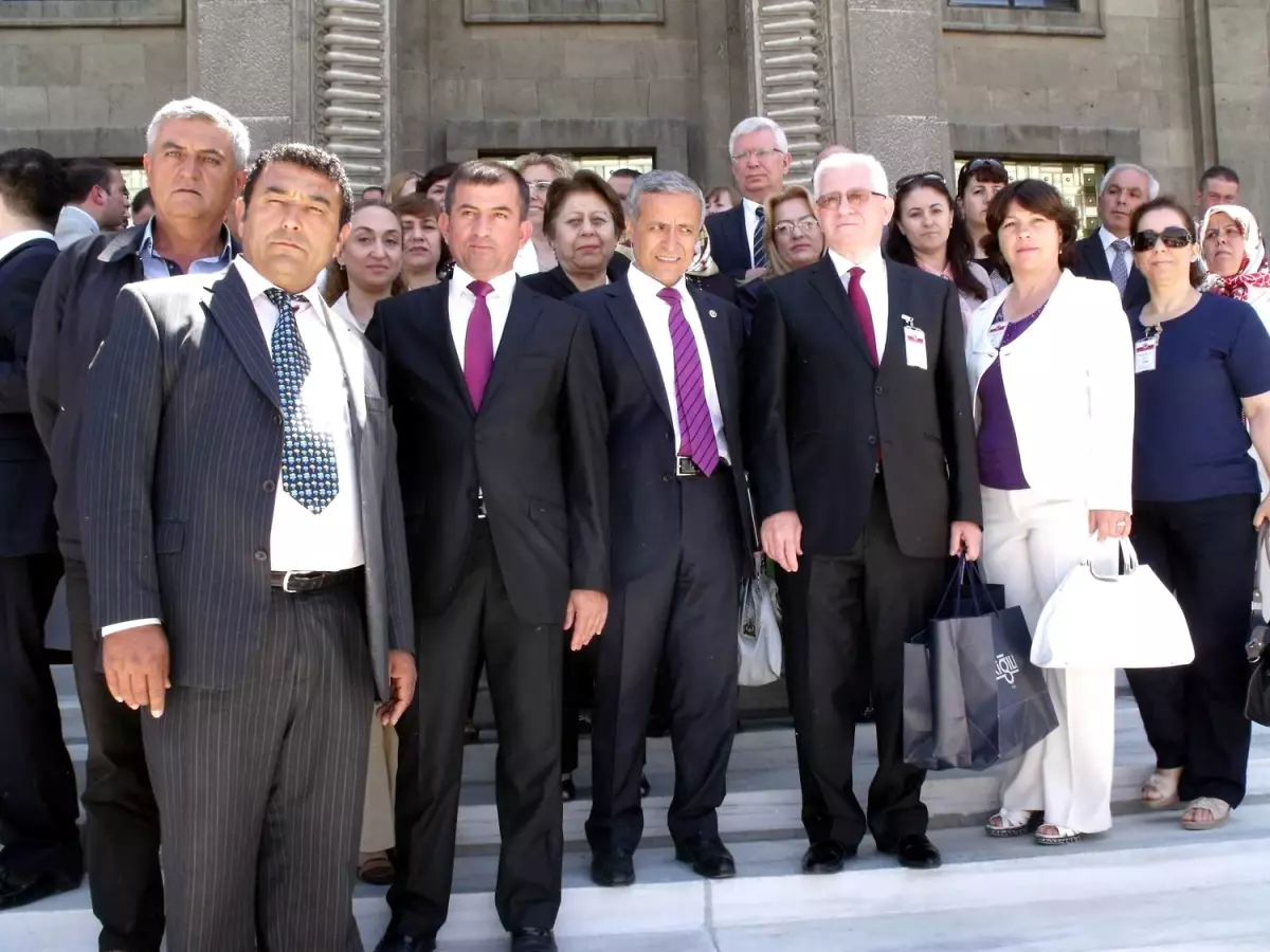 Salihli Kulalılar Derneği, Tanrıverdi ve Yurttaş\'ı Ziyaret Etti