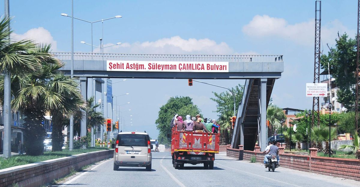 Tarım İşçileri Ölüme Gider Gibi İşe Götürülüyor