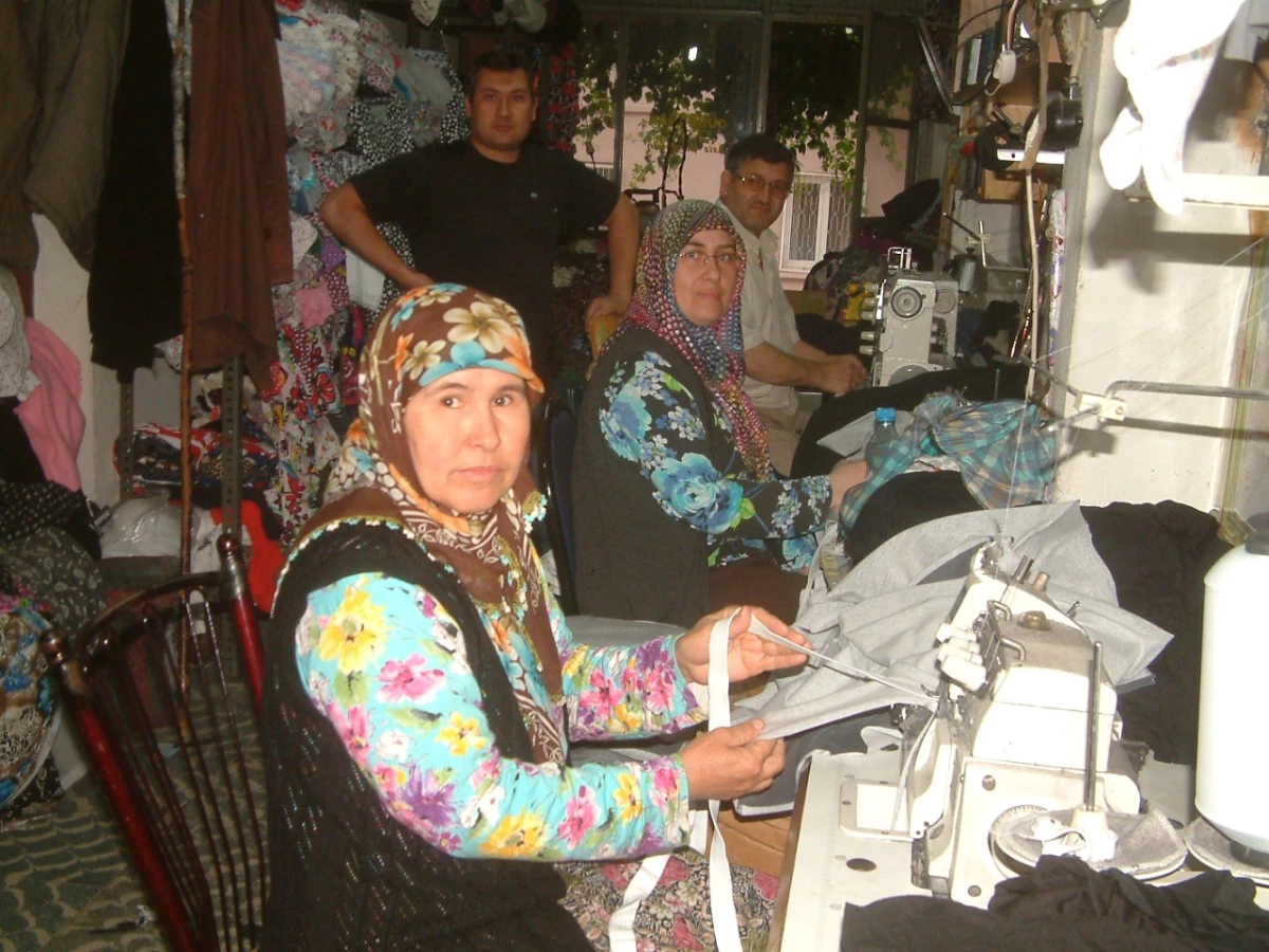 Tütün İşçisi Kadın Şehirde Tekstil Atölyesi Kurdu